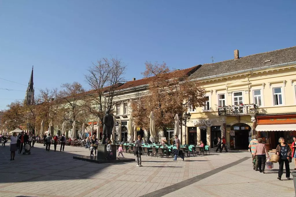 hotel_tal centar_novi_sad_shabavizparvaz_19.jpg